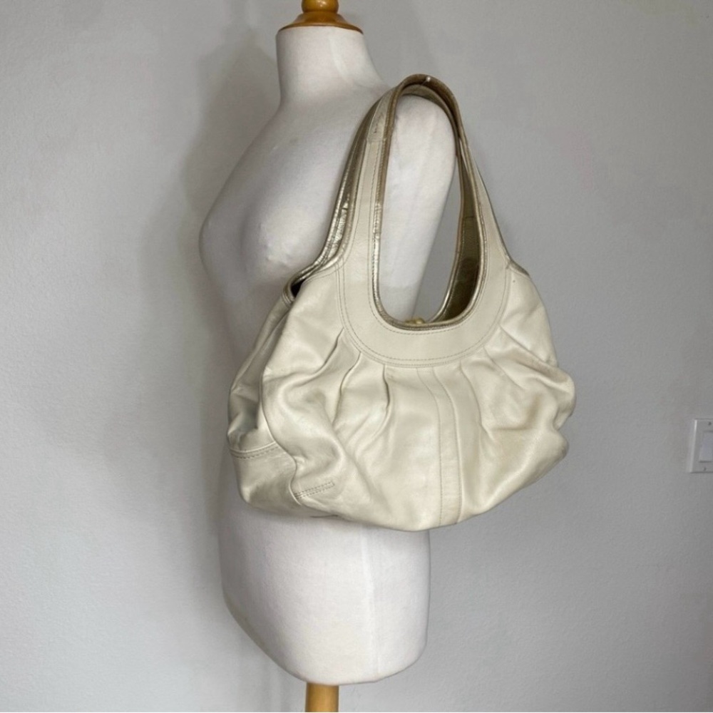 Vintage Coach Womens Metallic Trim Cream Leather Slouchy Hobo Bag Classic Preppy